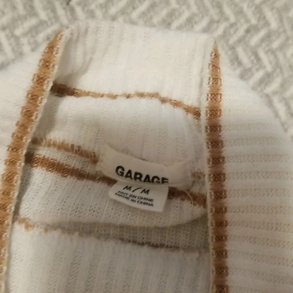 Garage Rib Knit Top - Picture 4 of 4